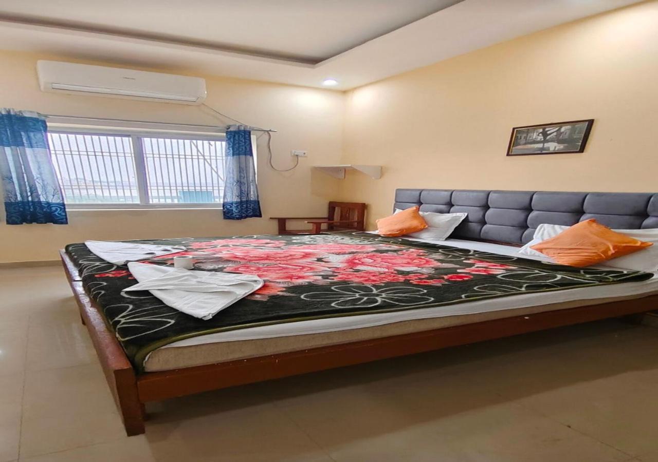 Sri Yoga Mandir Hotel Váránaszi Kültér fotó