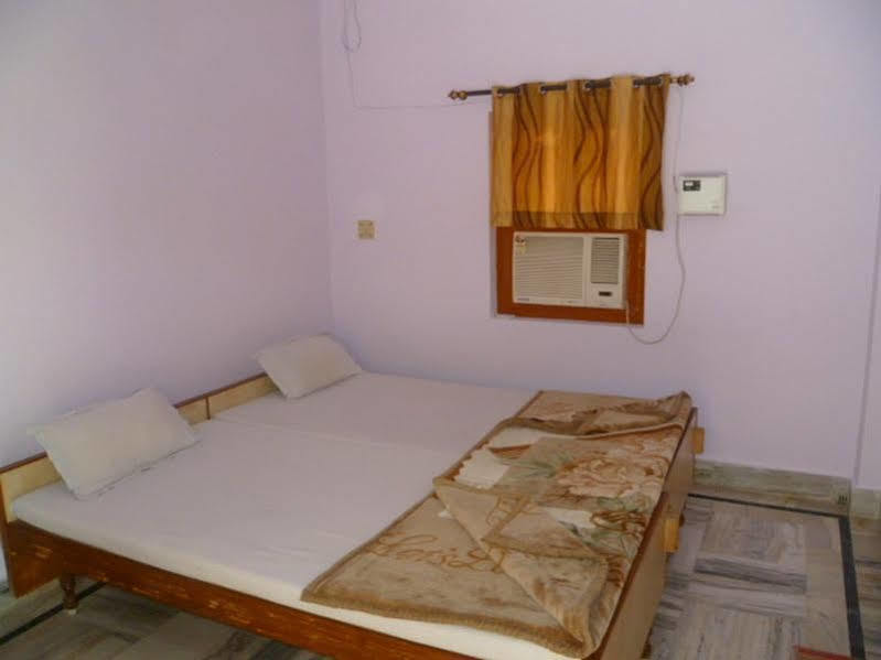 Sri Yoga Mandir Hotel Váránaszi Kültér fotó